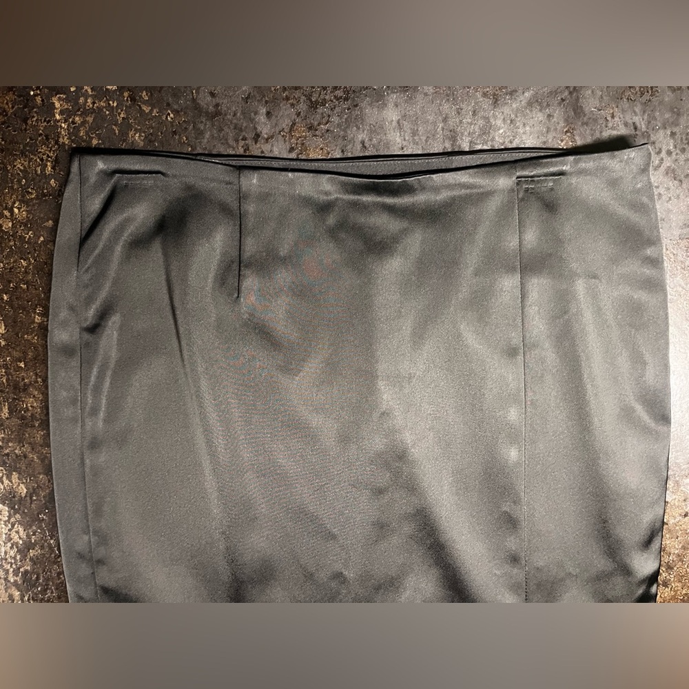White House Black Market Heavy Lined Black Satin Skirt, 6 - Picture 11 of 14